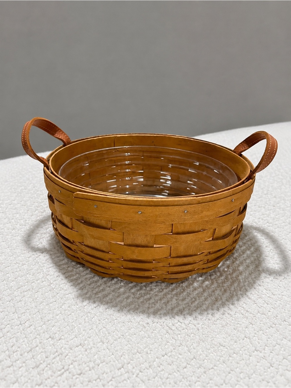 Longaberger Round Serving Basket w/ Leather Handles Protector